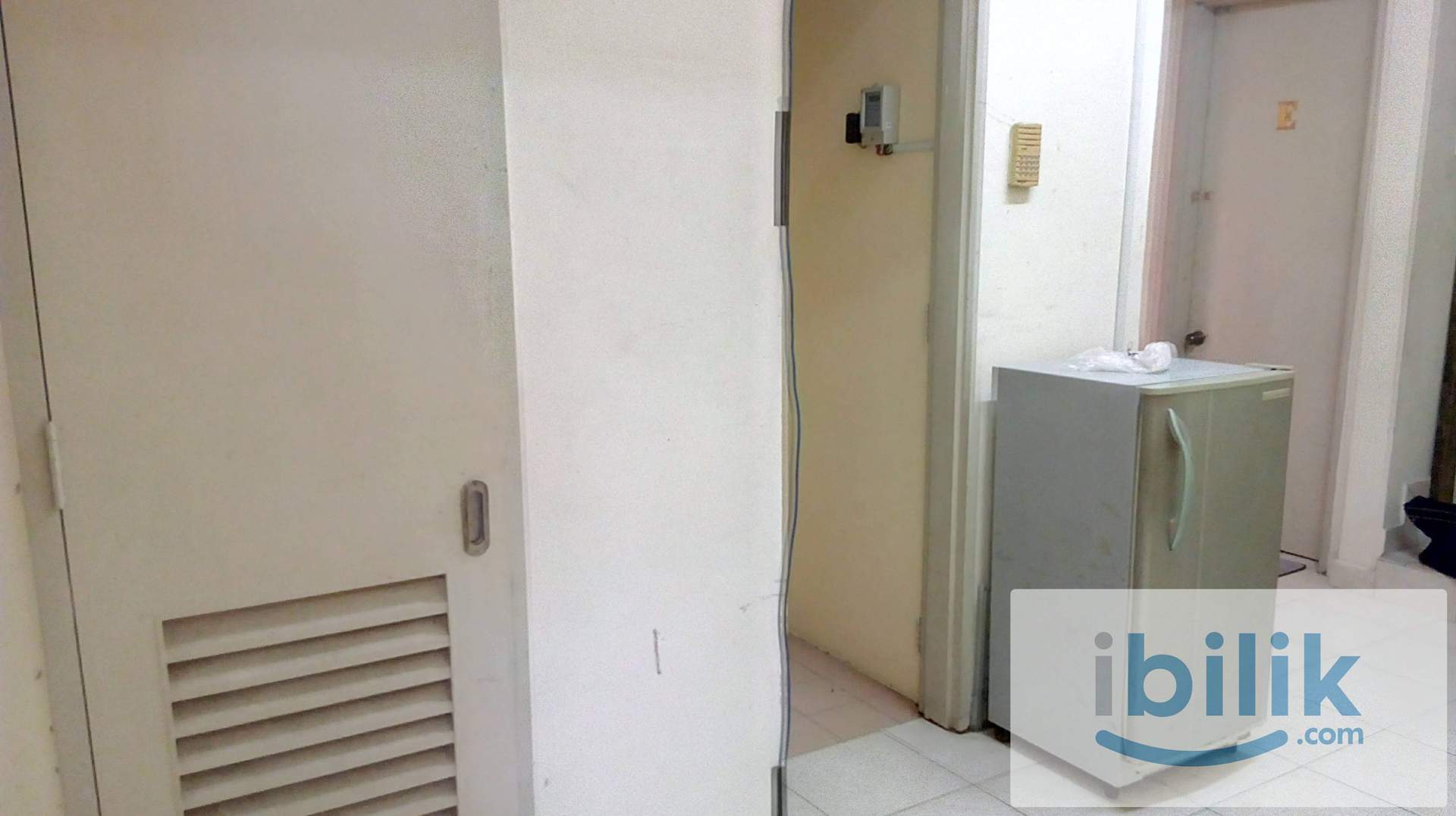 Cyberia Smarthome. C . Furnished NONsharing middle room Airconditioned. - Image 3
