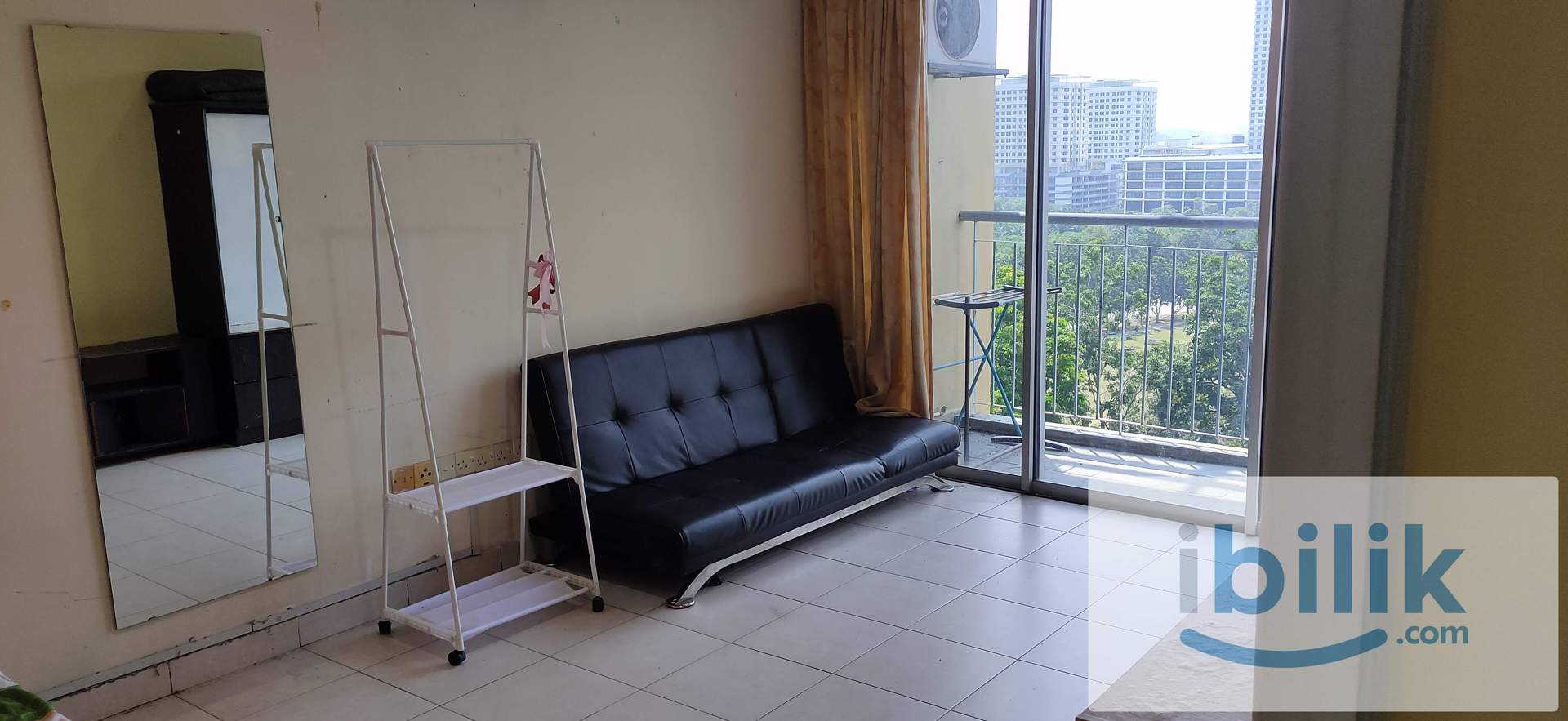 Cyberia Smarthome.  Furnished NONsharing Large Master Room Airconditioned. - Image 9