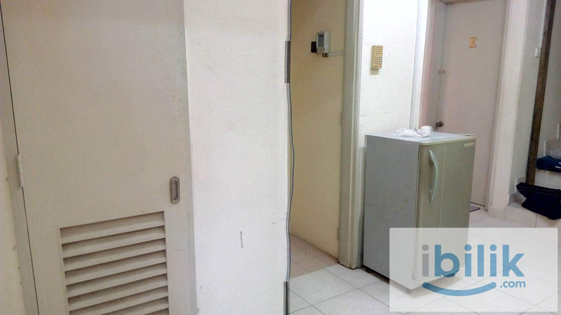 Cyberia Smarthome. A . Furnished NONsharing single room RM290 airconditioned. - Image 5