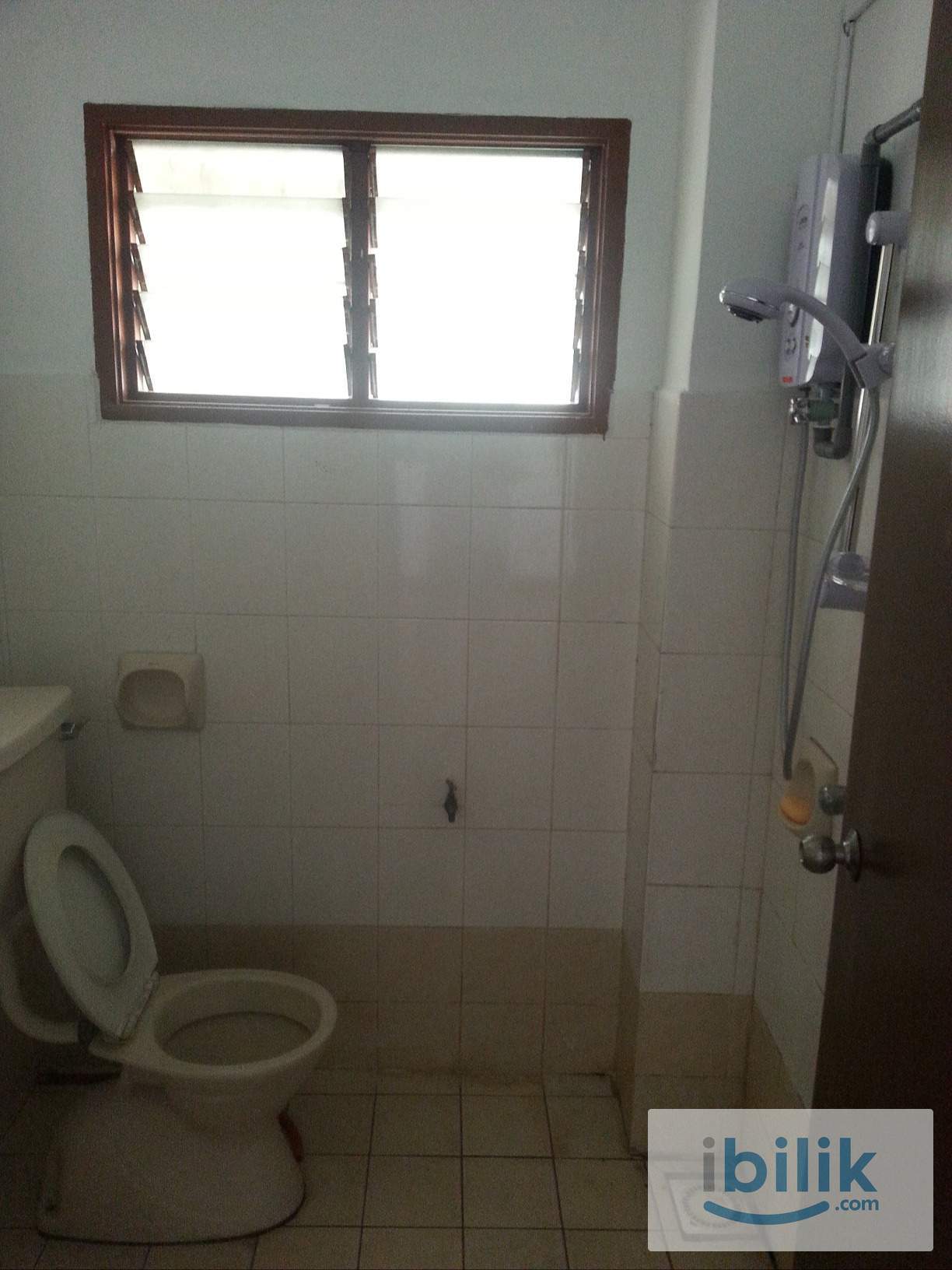 Small Bedroom @ Putra Height at <Jalan Putra Bistari 2/1M> - Image 4