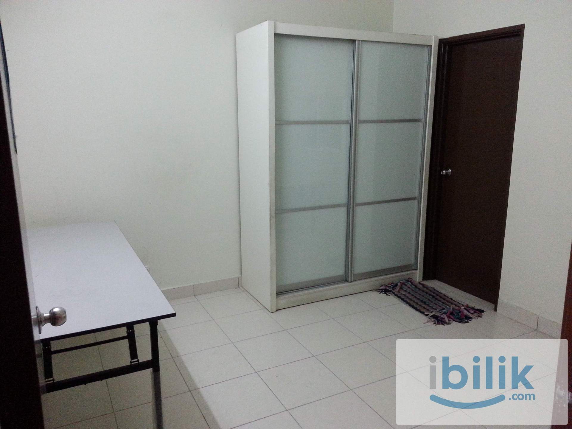 Middle Room @ Kota Kemuning (Near Mc Donald) - Image 2