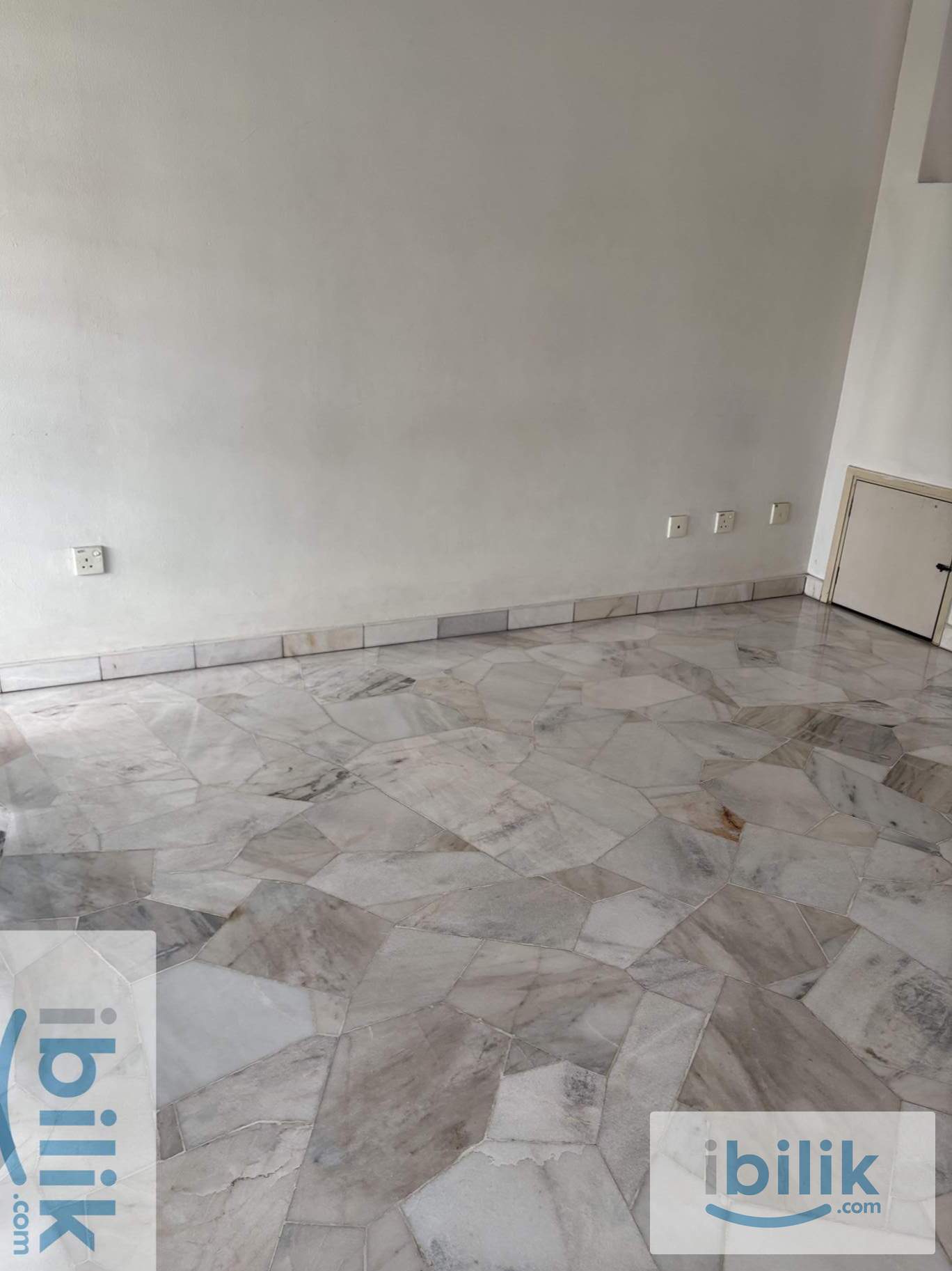 Middle Room for Rent at PJ - Image 7