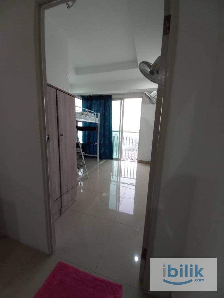 🌟 SPACIOUS BALCONY ROOM FOR RENT – MALE ONLY 🌟 - Image 2