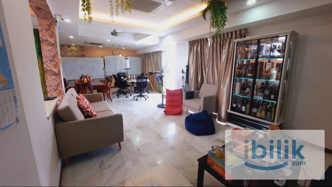 Middle Room of Octville Condominium Seri Alam Masai @ Regency Hospital  - Image 3