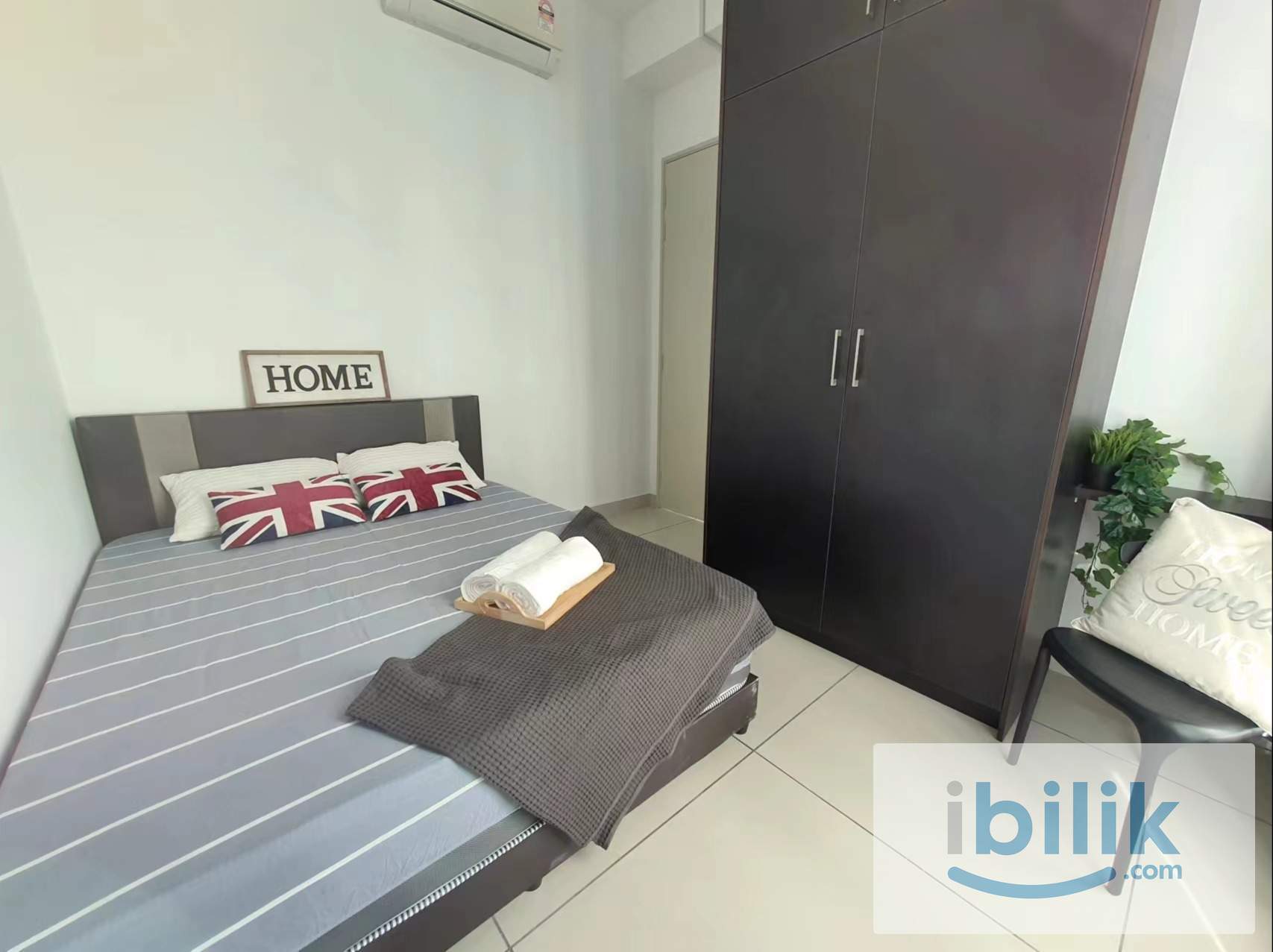 Middle room at 288 Residences - Image 1