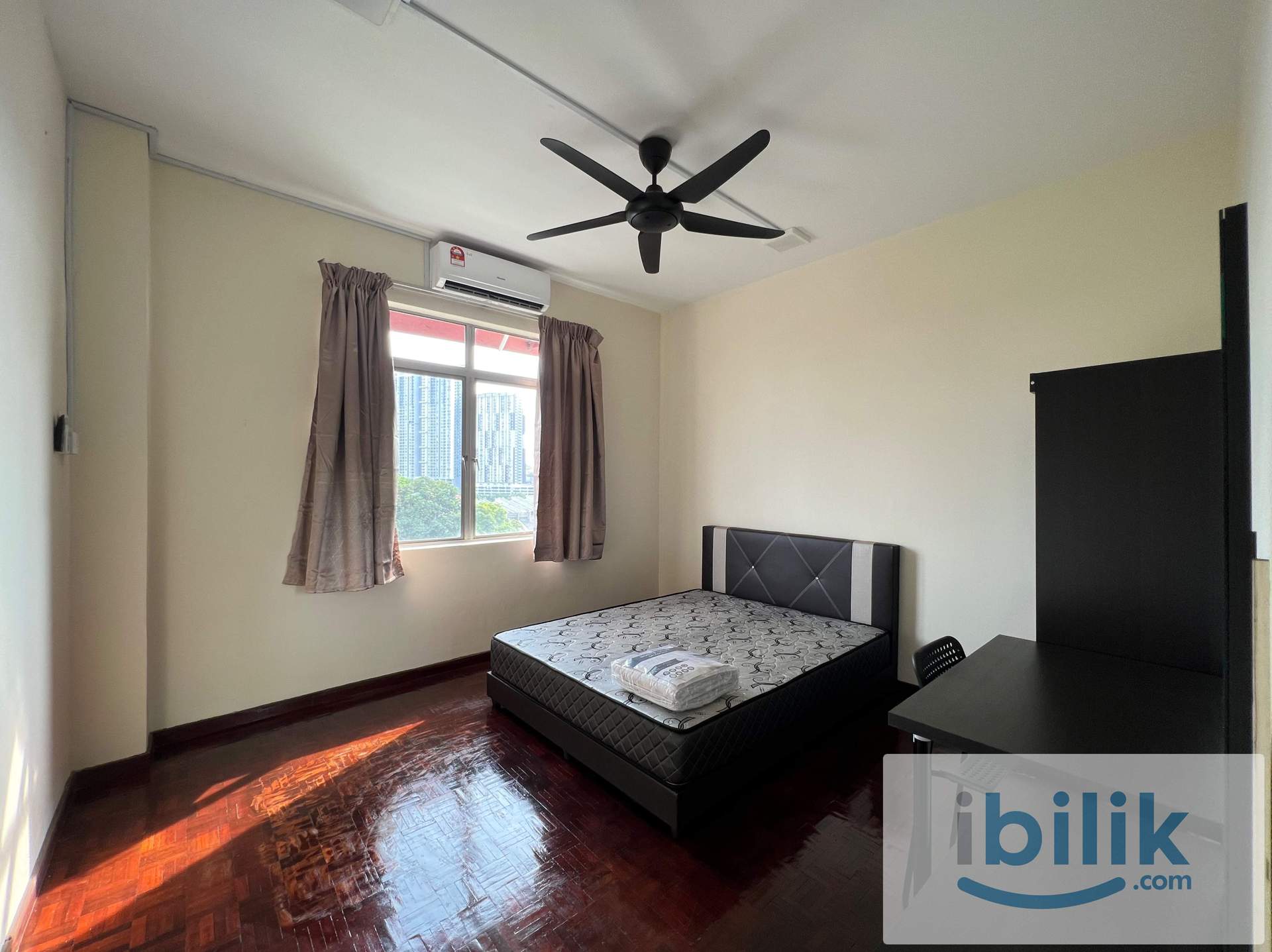 Newly Renovated Fully Furnished Bedroom at Bukit OUG Condo, Bukit Jalil Awan Besar LRT Station - Image 2
