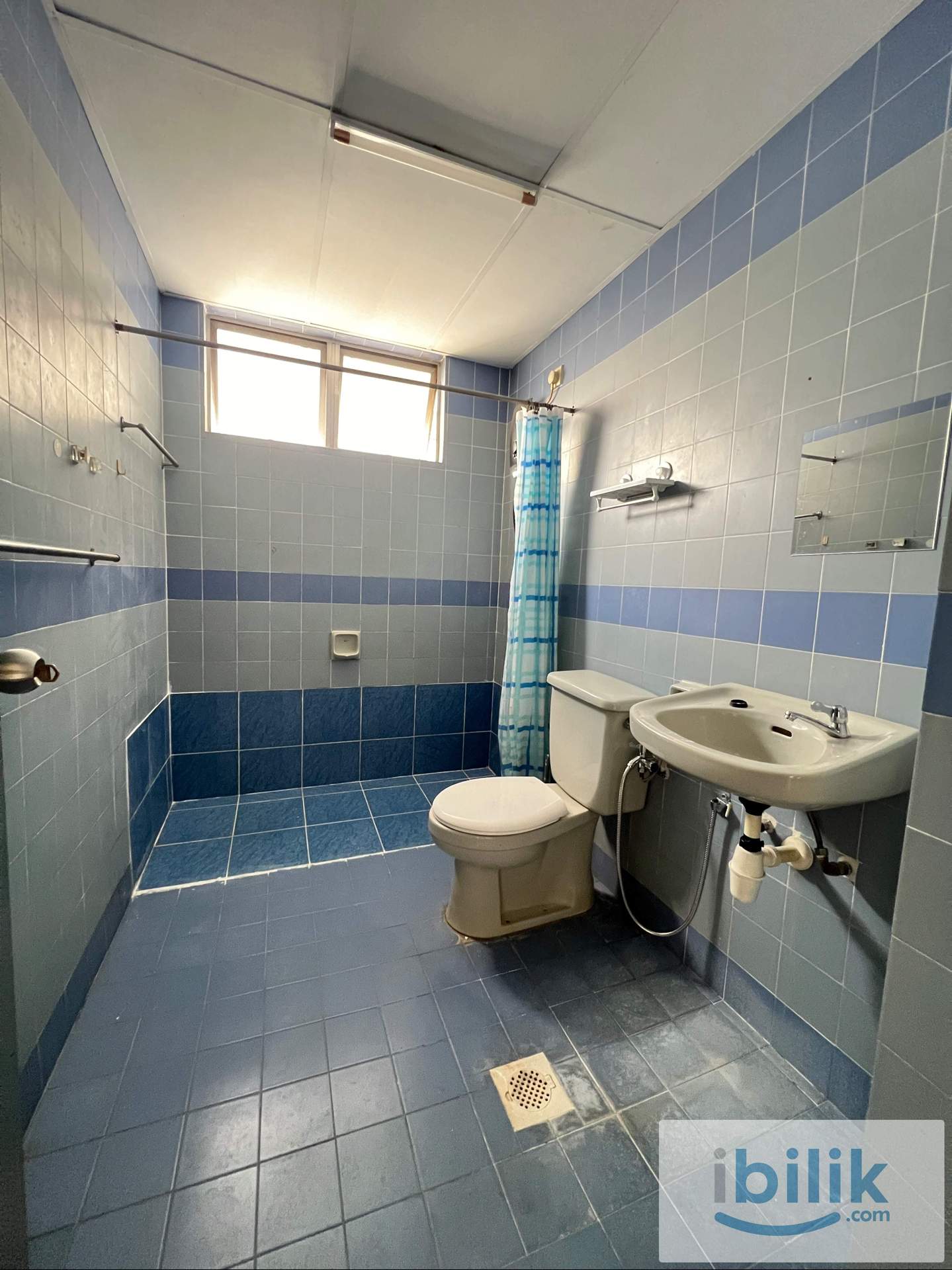 Newly Renovated Fully Furnished Bedroom at Bukit OUG Condo, Bukit Jalil Awan Besar LRT Station - Image 4