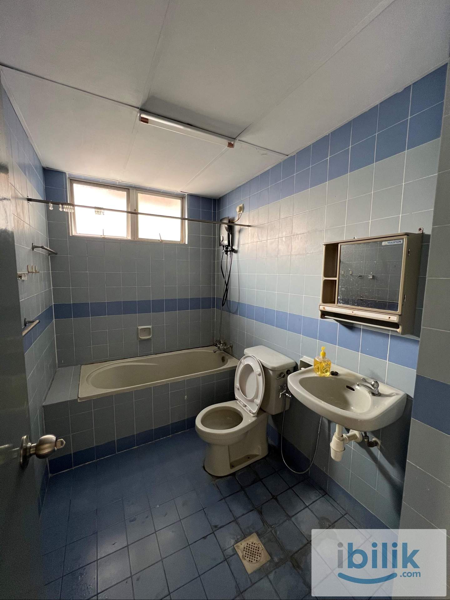 Fully Furnished Master Bedroom at Bukit OUG Condo - Image 2