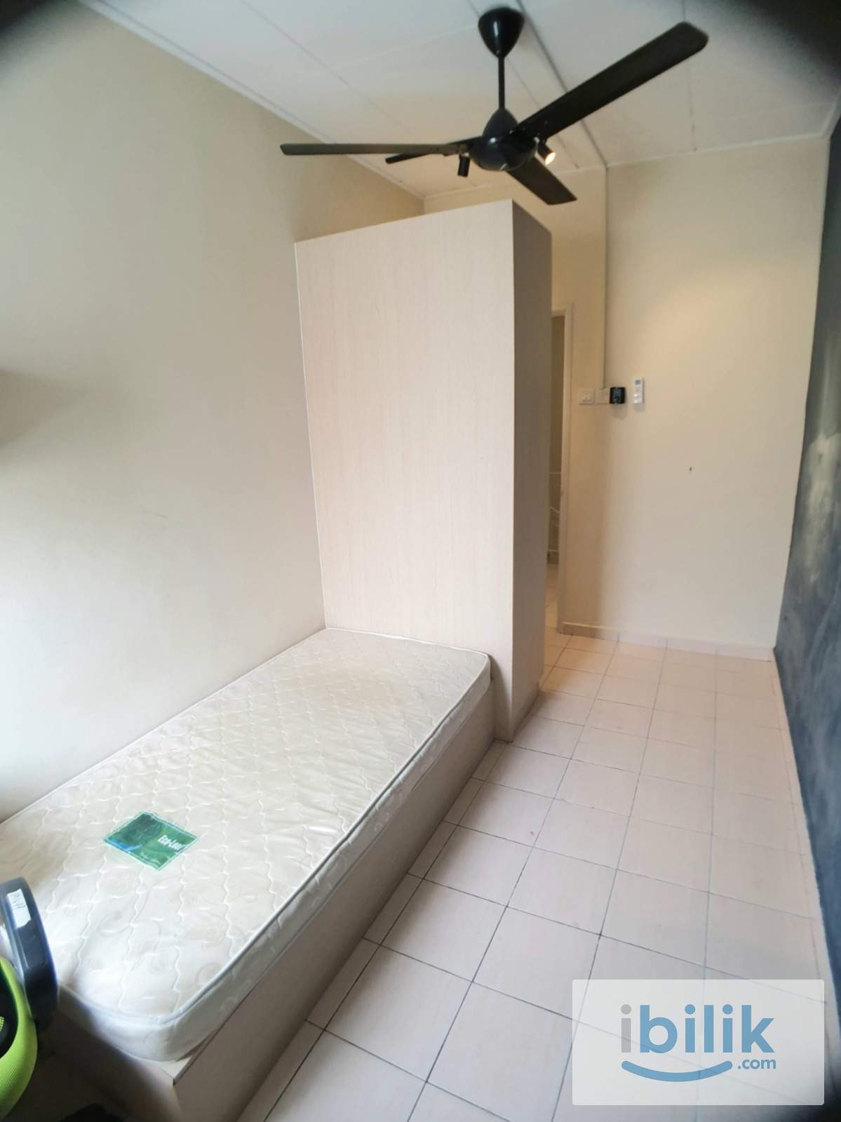 Middle room in klang utama - Image 2