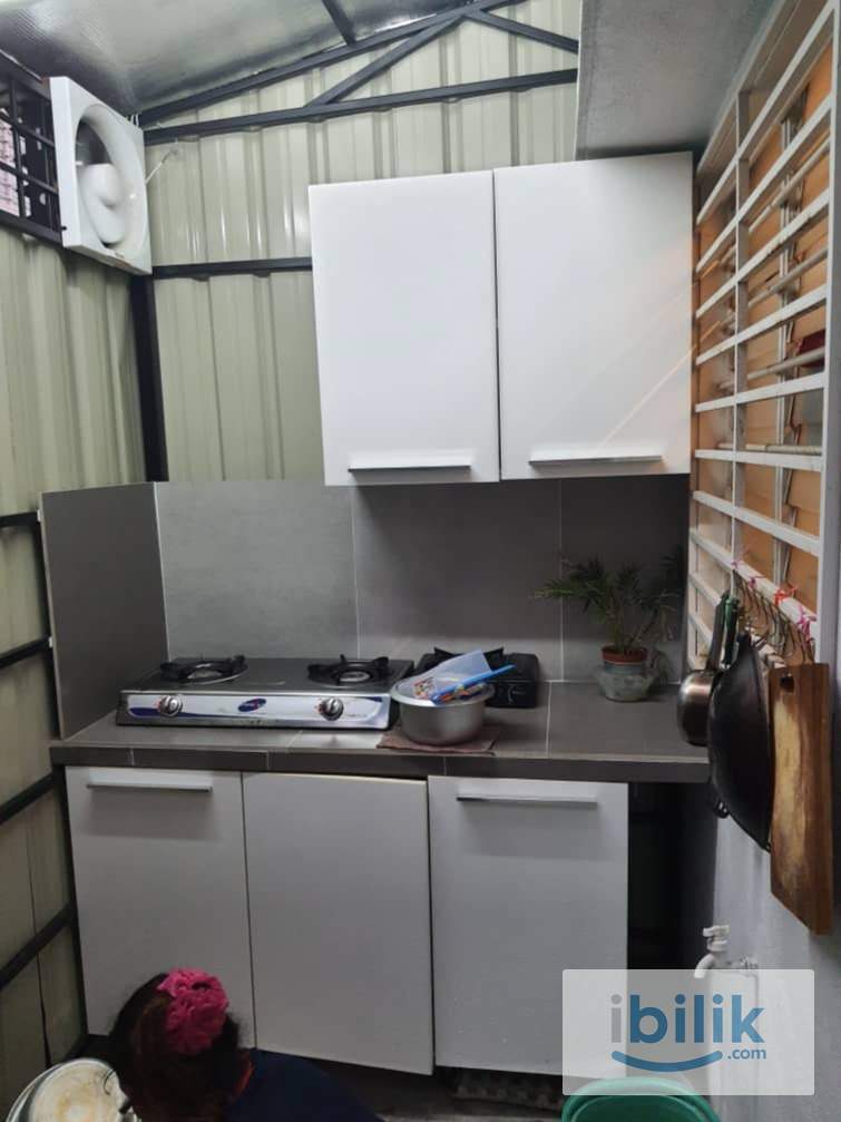 Middle room in klang utama - Image 4