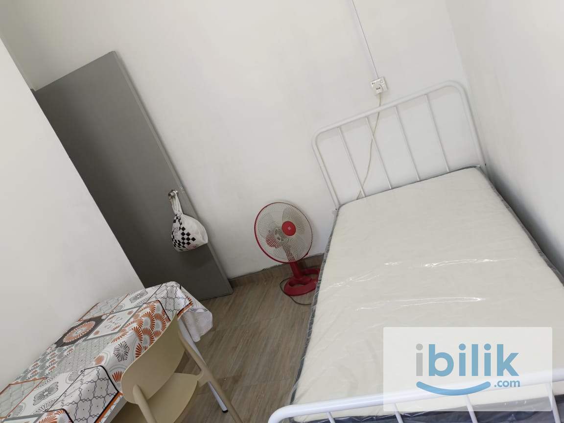 Taman Asean/Malim Jaya Room - Image 3