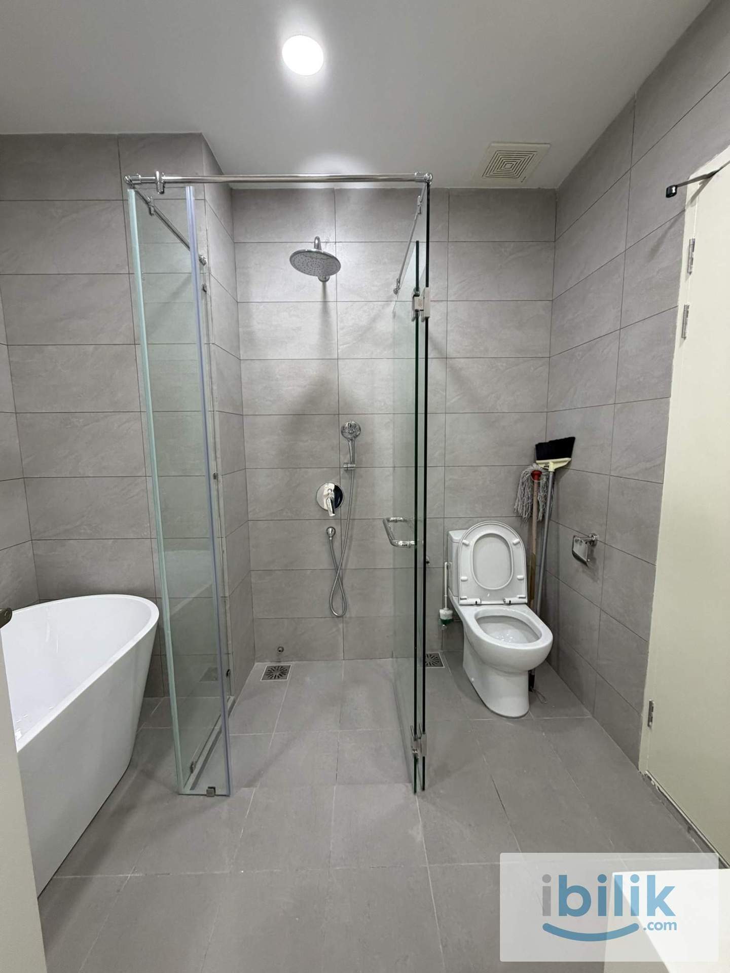 Brand New Dorsett Waterfront Residence Subang Jaya (1Bedroom 1Bathroom Semi Furnish) - Image 7