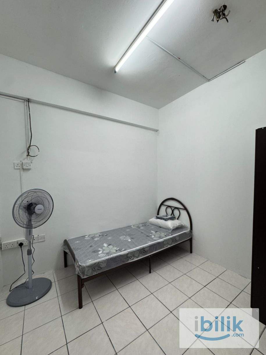 Perdana Villa Apartment Room for Rent - Image 1
