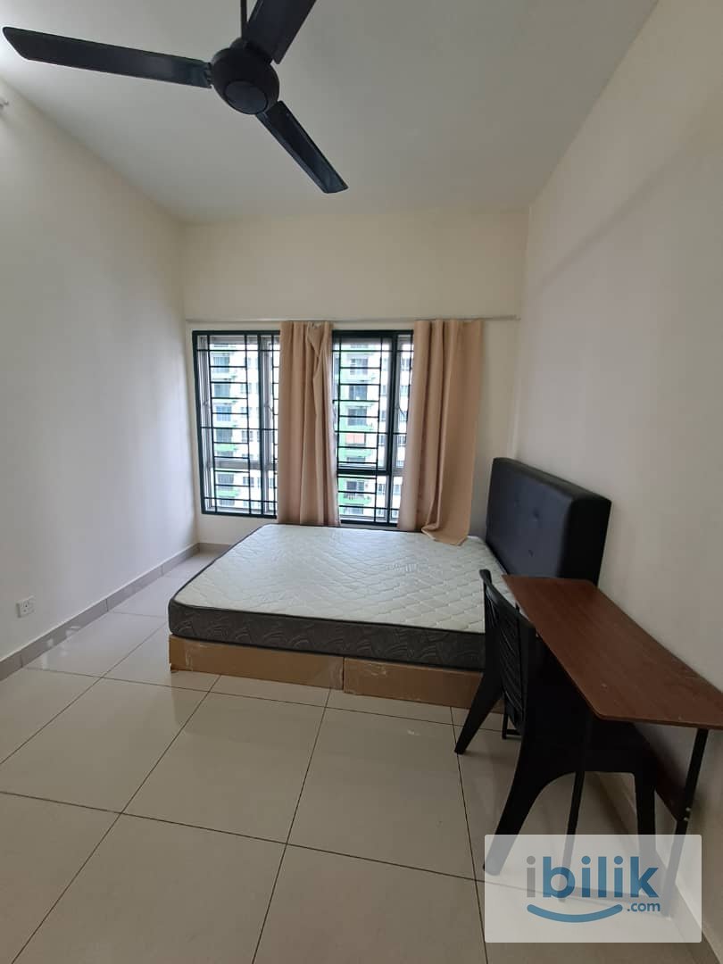 [Female Unit] Big Master Room with Private Bathroom Available - Image 1