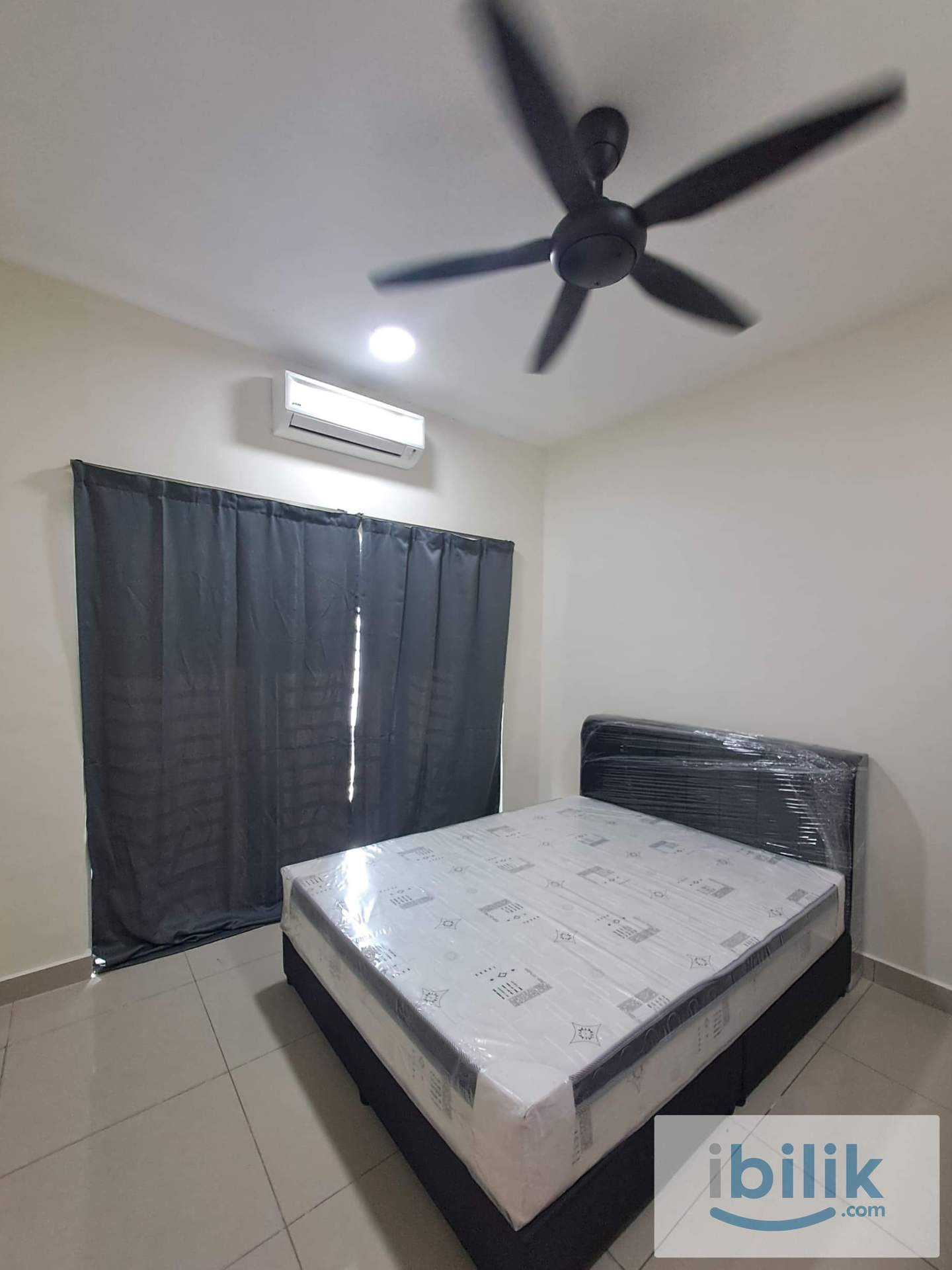 Medium Room Oug parklane  - Image 3