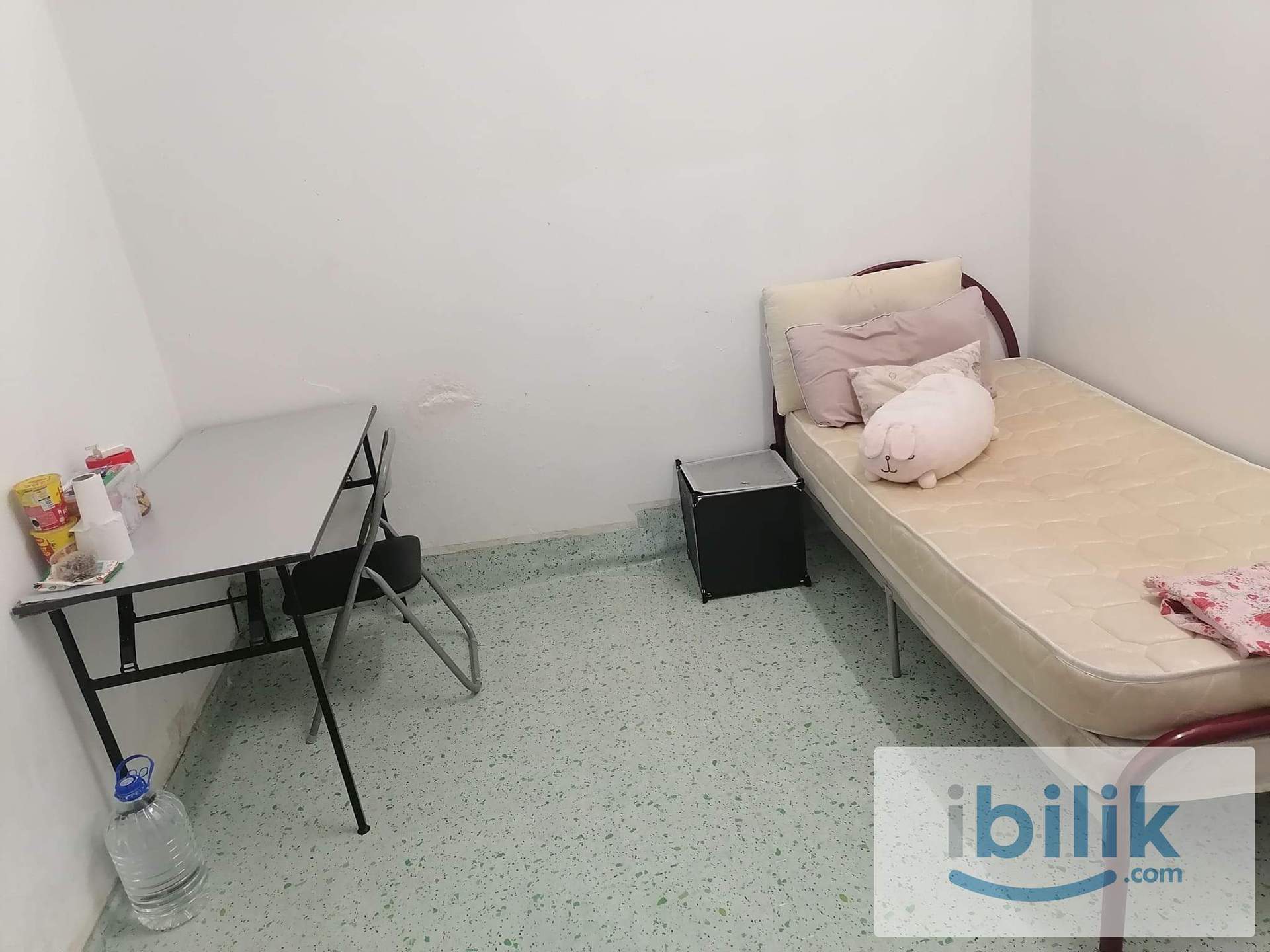 Landed house room to let - Image 1