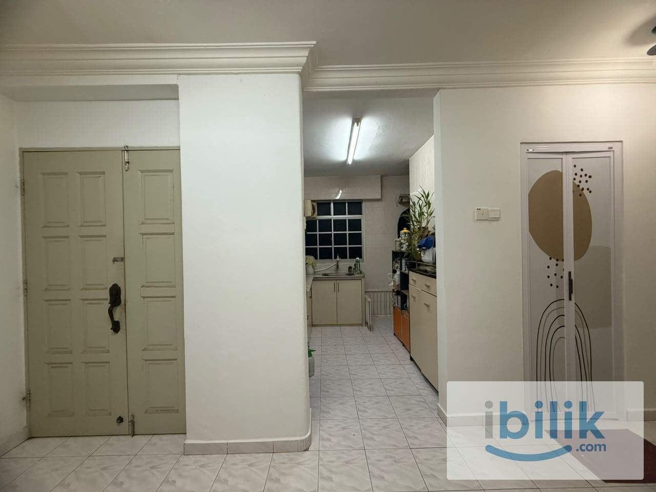 NEARBY GURNEY: Middle Room at Taman Kristal, Tanjung Tokong - Image 7