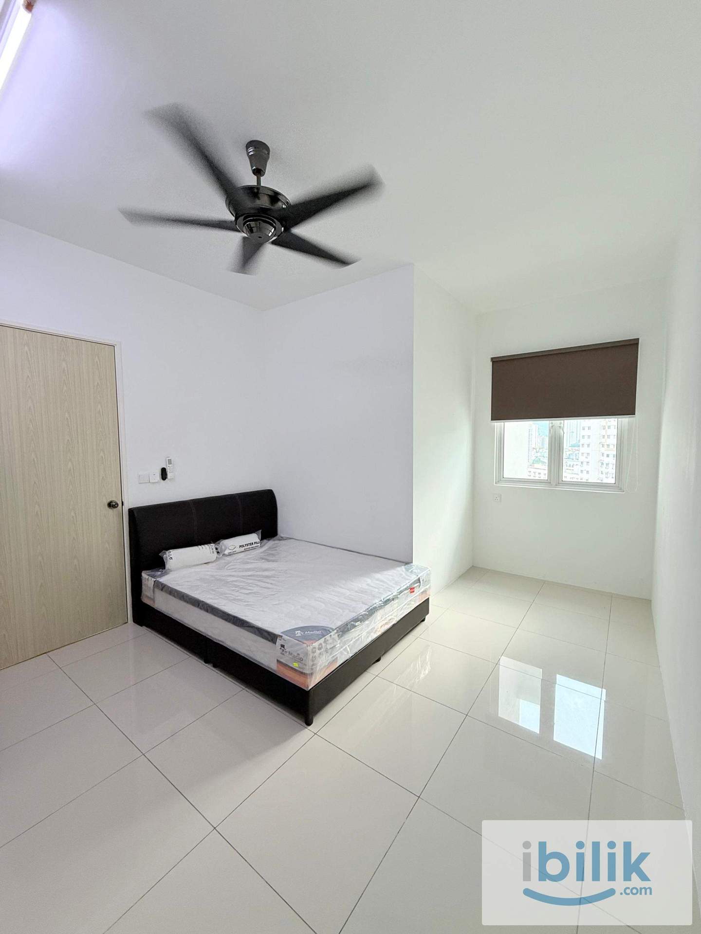 Middle room for rent @The Clovers with private 🛁bathroom - Image 1