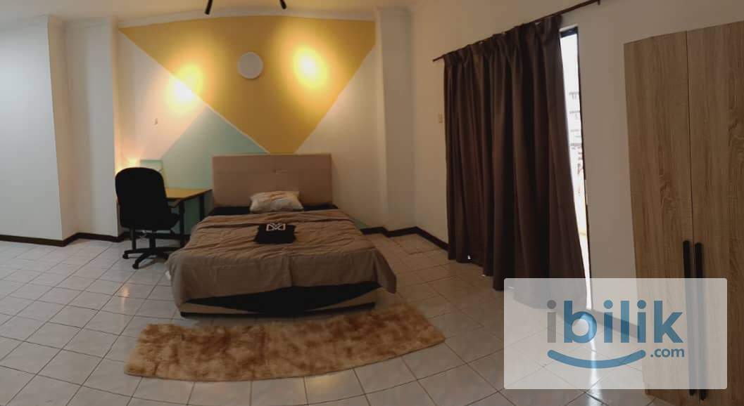 Free WIFI Master Room at Vista Komanwel - Image 1