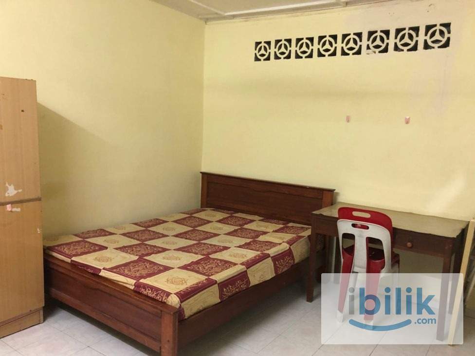 Double Room to let - Image 2