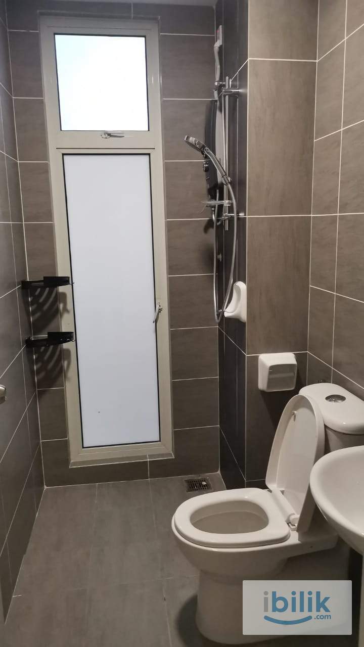 fully furnished got car park suasana condo damansara damai - Image 2