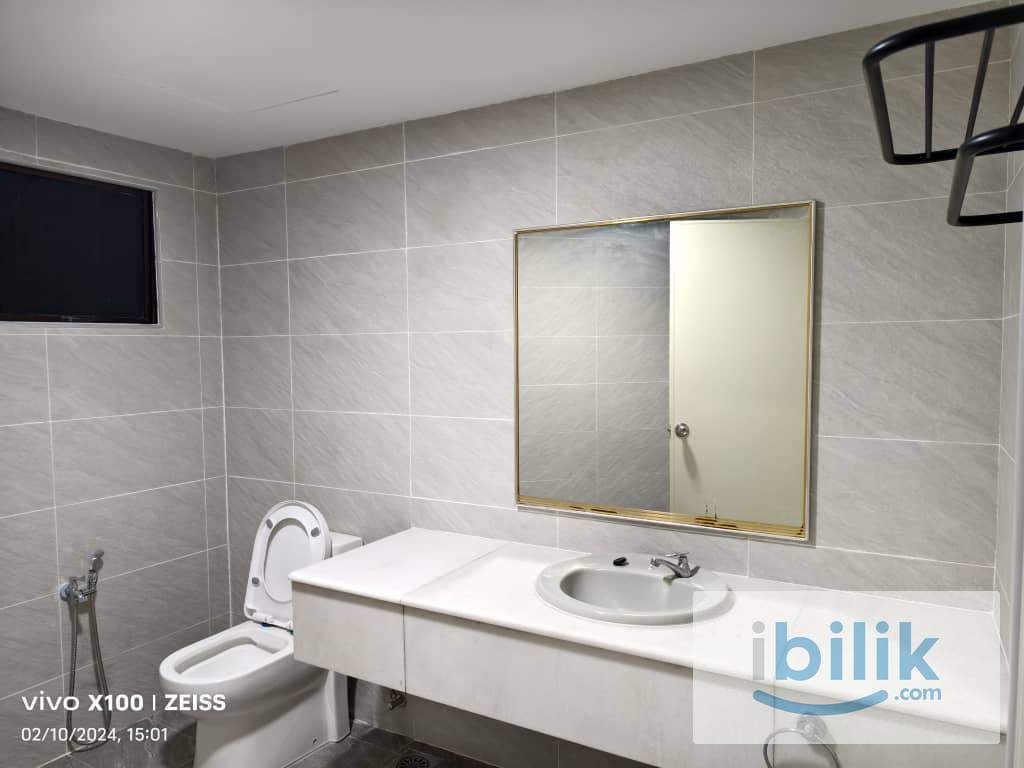 female unit single balcony room next hospital hkl titiwangsa - Image 4