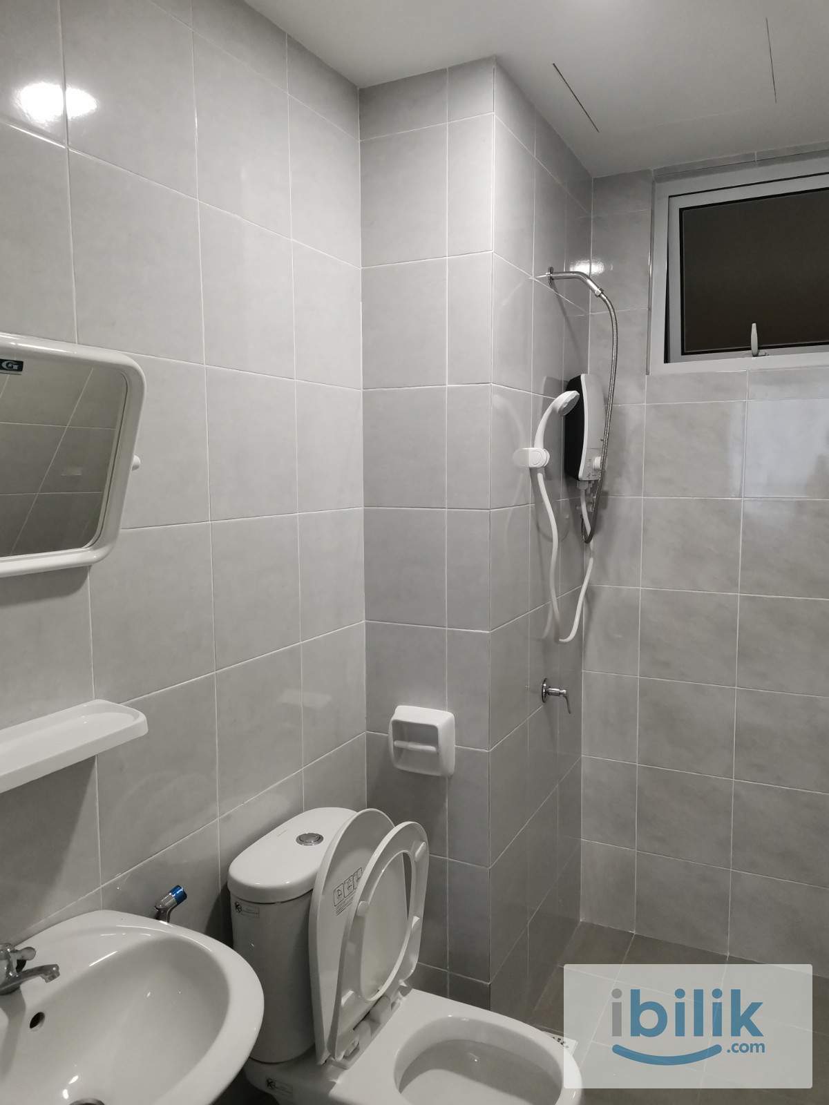 i-Santorini Aircond Furnished Middle Room included utilities Share Bathroom MIX GENDER - Image 2