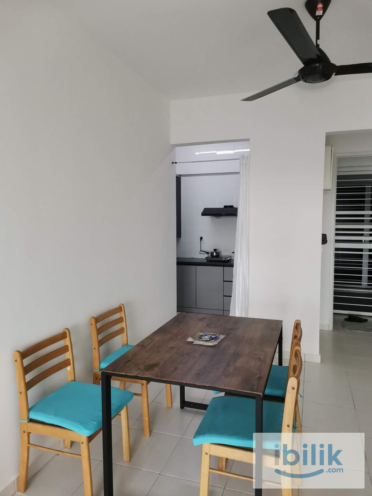 i-Santorini Aircond Fully Furnished Master Room included utilities Private Bathroom MIX GENDER - Image 4