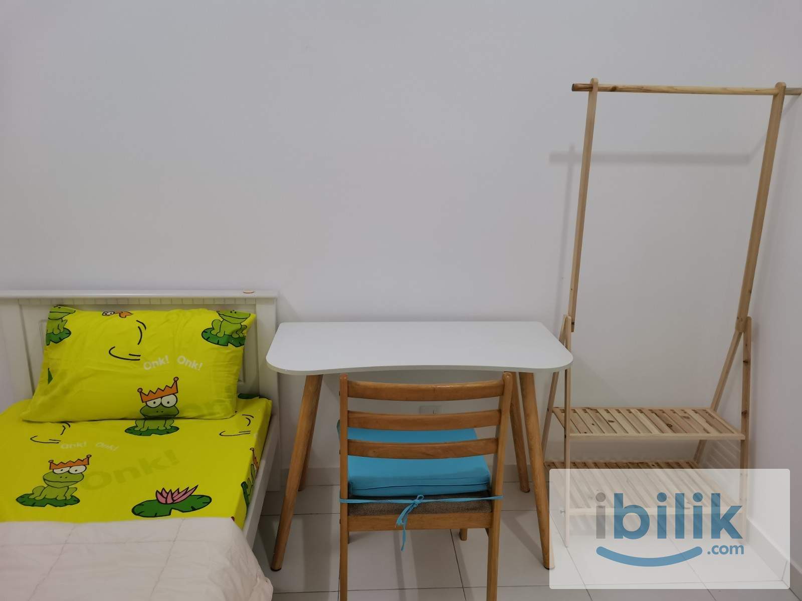 i-Santorini Aircond Furnished Middle Room Share Bathroom included utilities MIX GENDER - Image 6