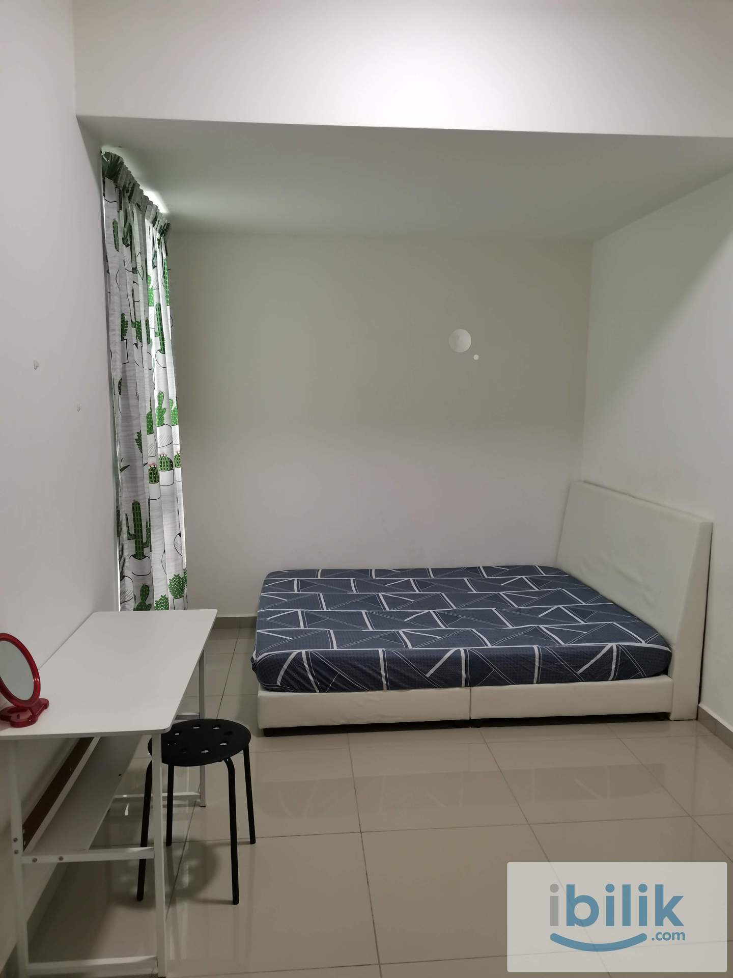 Promenade Aircond furnished Middle Room include utilities Share Bathroom MIX GENDER - Image 4