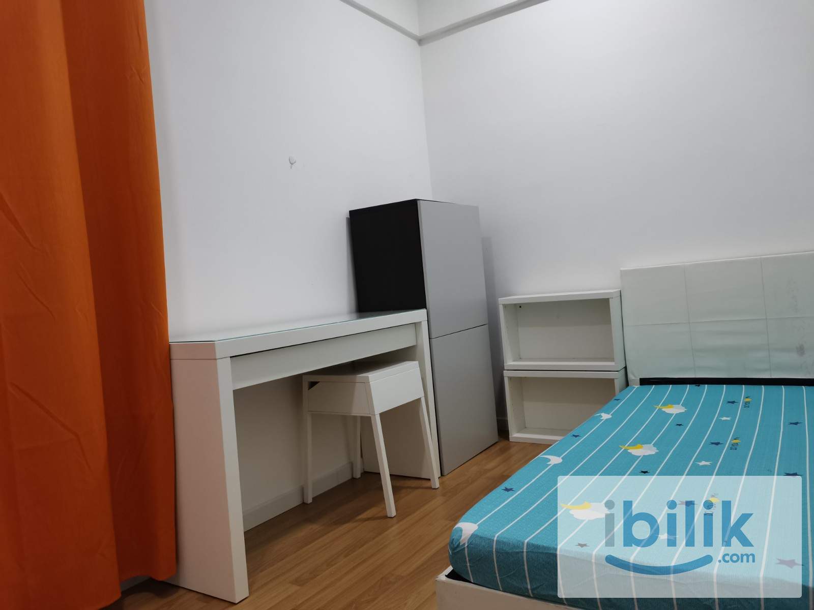 Tri Pinnacle aircond Middle room included utilities shared bathroom MIX GENDER - Image 1