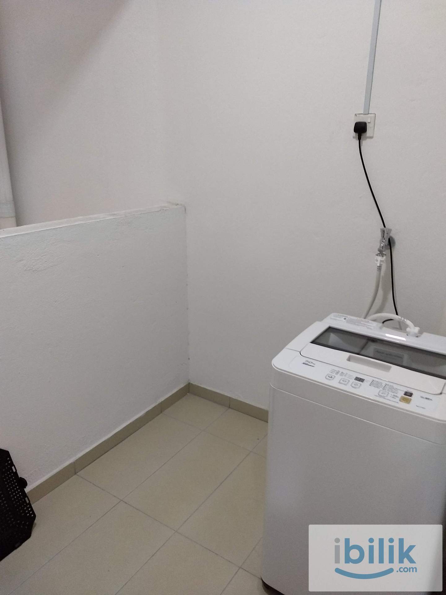 Promenade Aircond furnished Middle Room include utilities Shared Bathroom MIX GENDER - Image 5