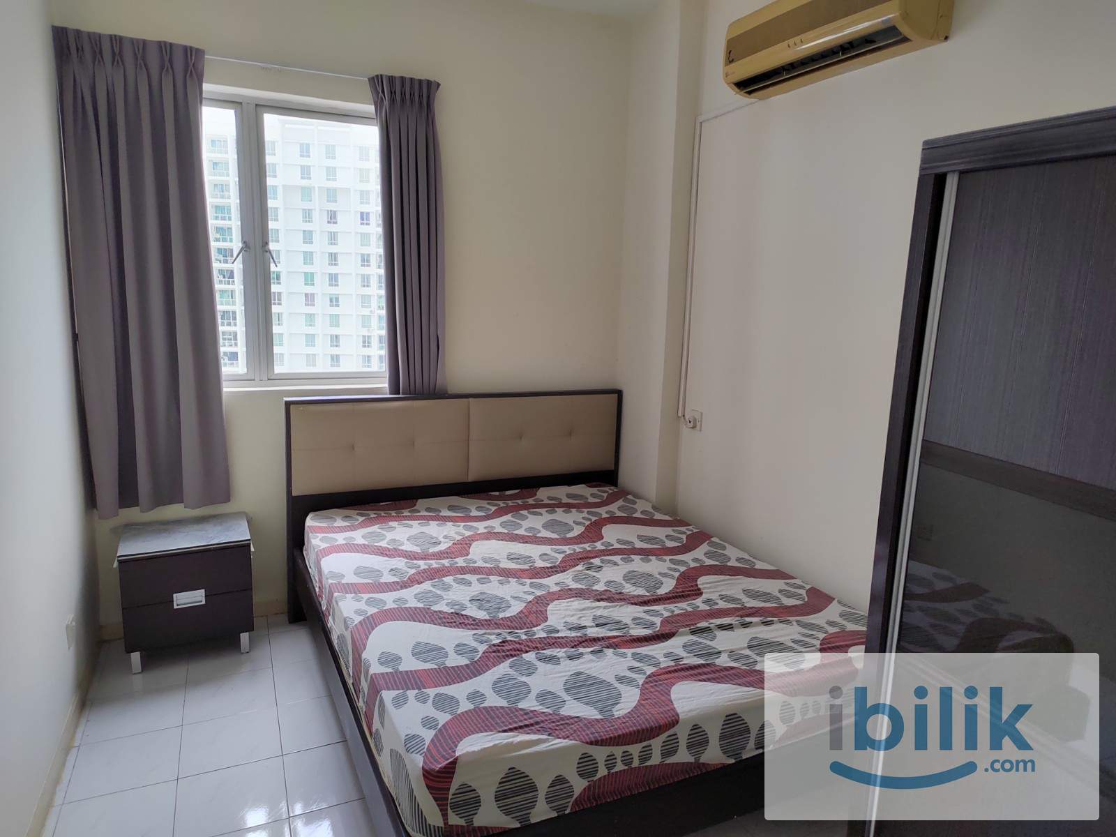 Villa Emas Aircond Middle Room included utilities Share Bathroom MIX GENDER - Image 1