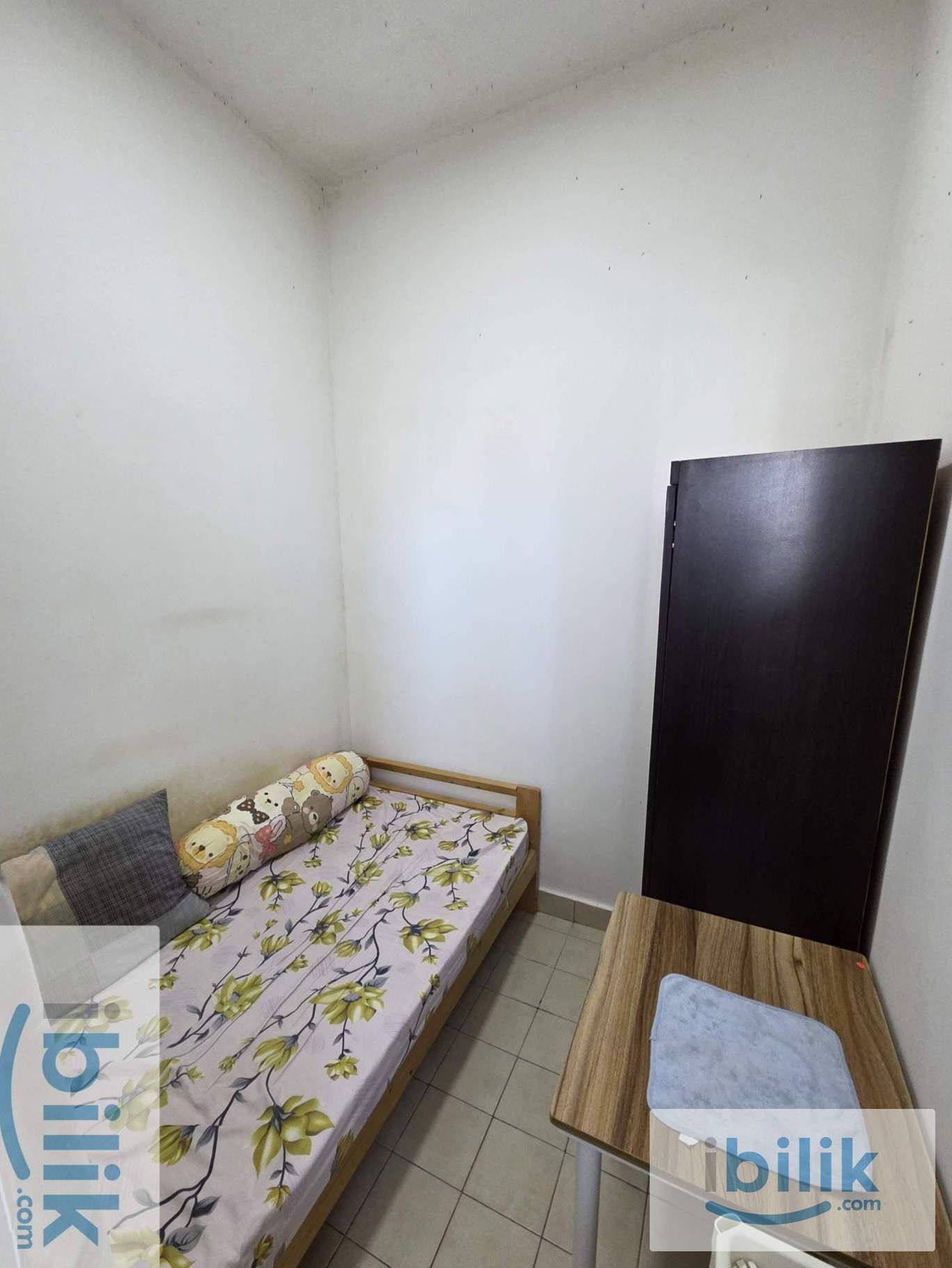 All Season Park Single room included utilities no aircond - Image 5