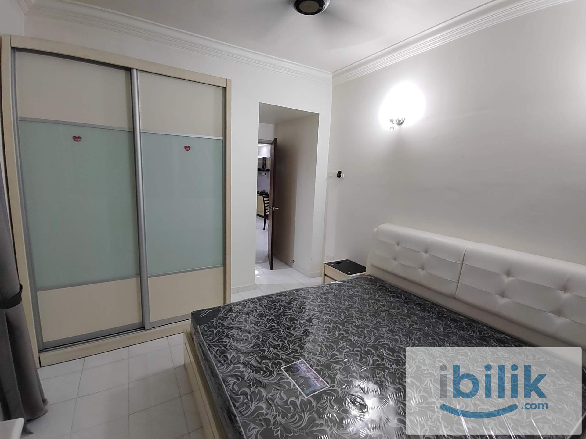N-Park Furnished Aircond Master room included utilities - Image 3