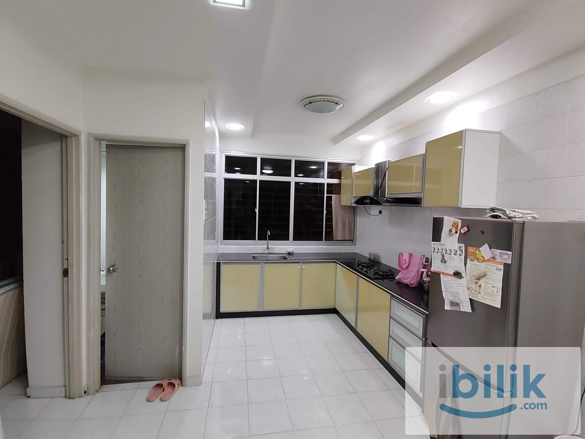 N-Park Furnished Aircond Master room included utilities - Image 4