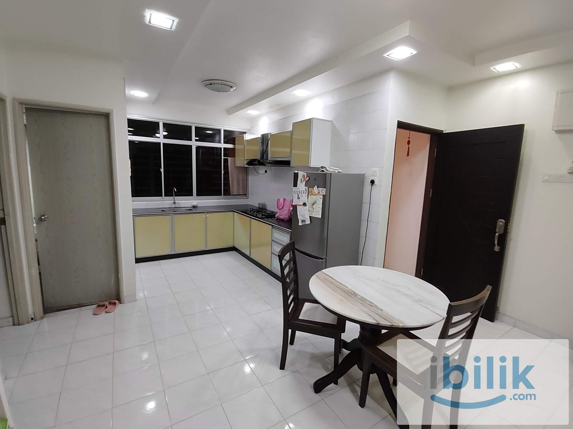 N-Park Furnished Aircond Master room included utilities - Image 5