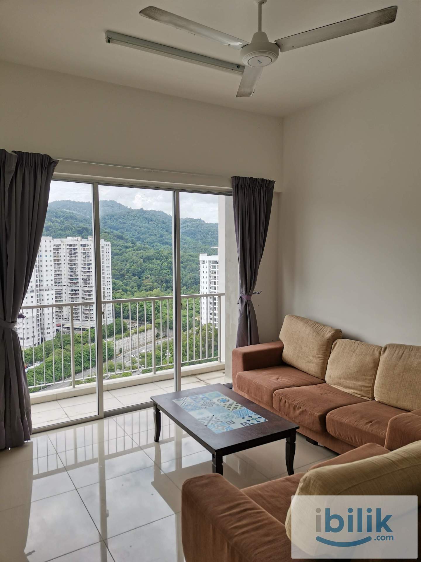 Platinum 3 Balcony Aircond Master room include utilities  - Image 5