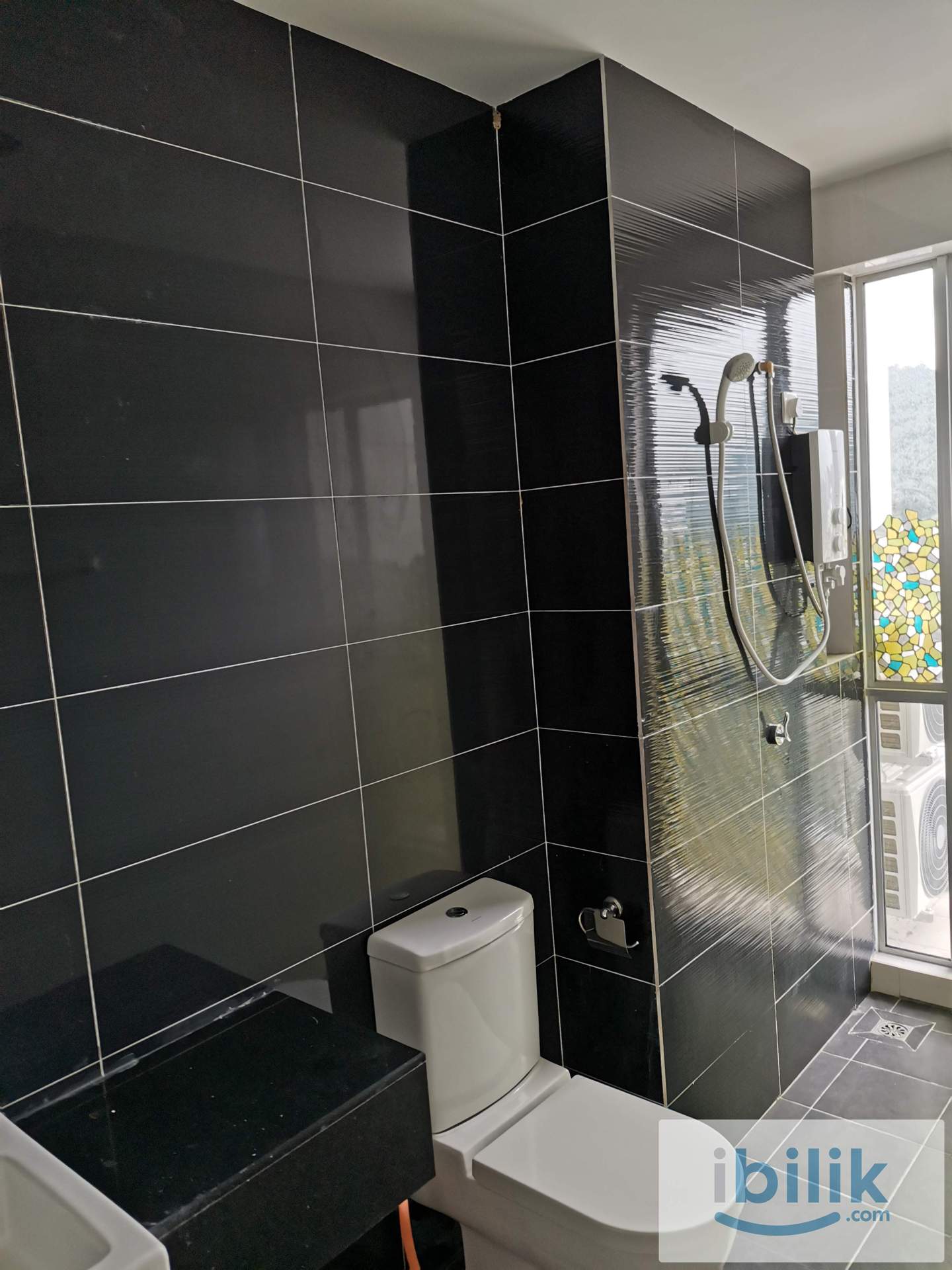 Platinum 3 Balcony Aircond Master room include utilities  - Image 7