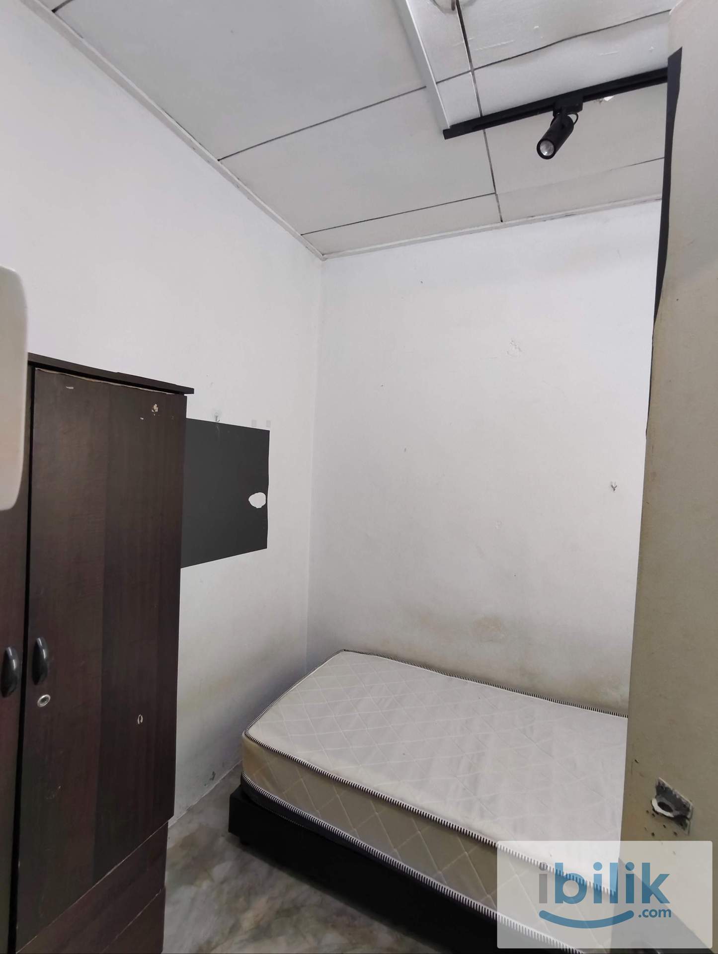 Single Bed Room for rent in SS22 (Utilities INCLUDED!!) - Image 2