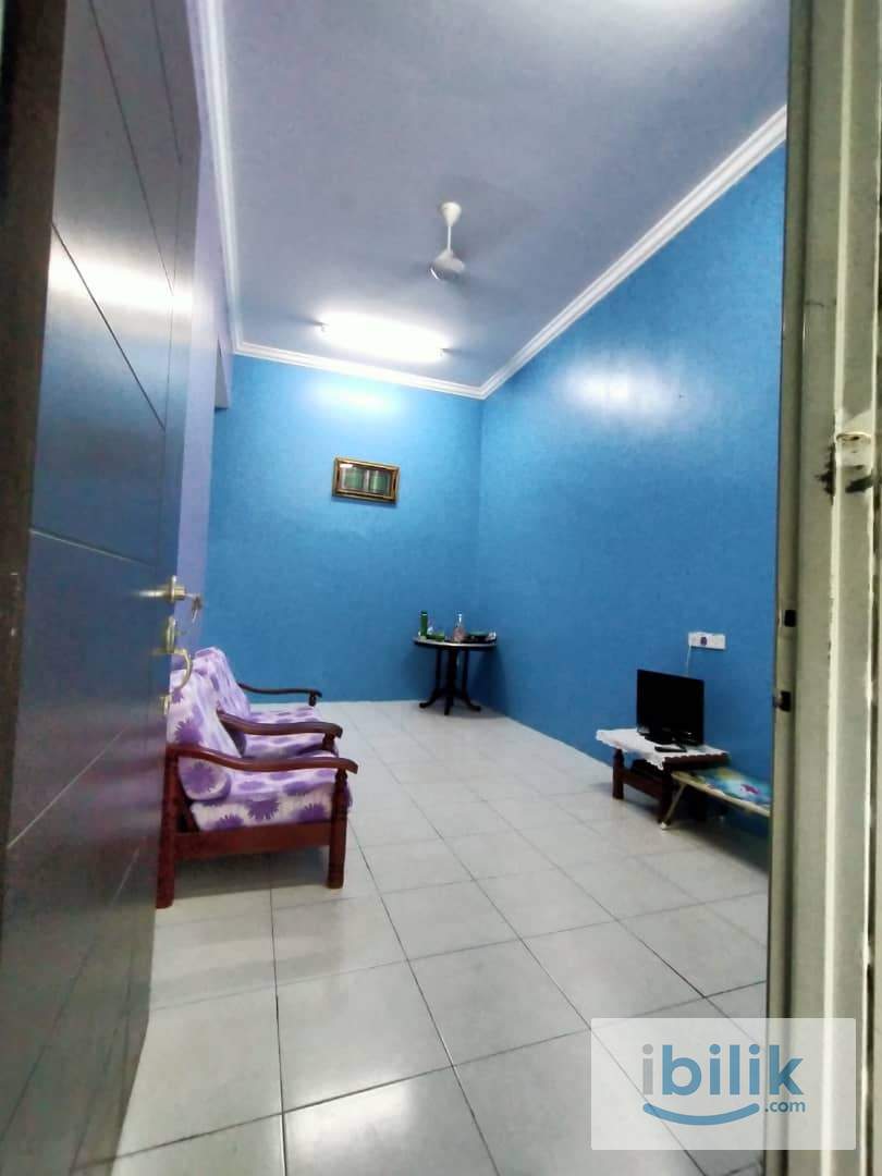 Master Bedroom - Image 2