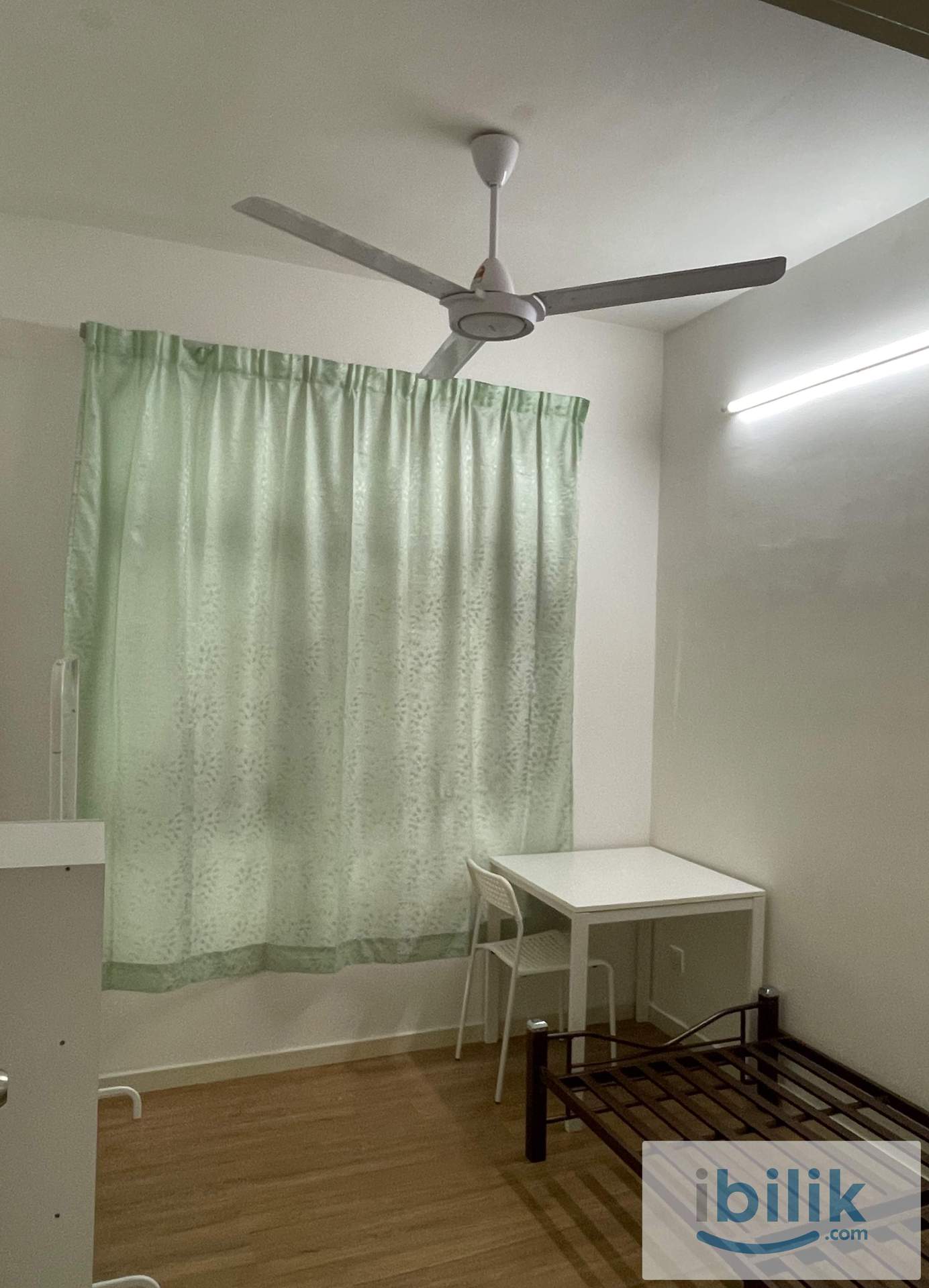 Male Unit [ Free WIFI & Utilities ] 5min walk to lrt ) @ Casa Green, Bukit Jalil - Image 1