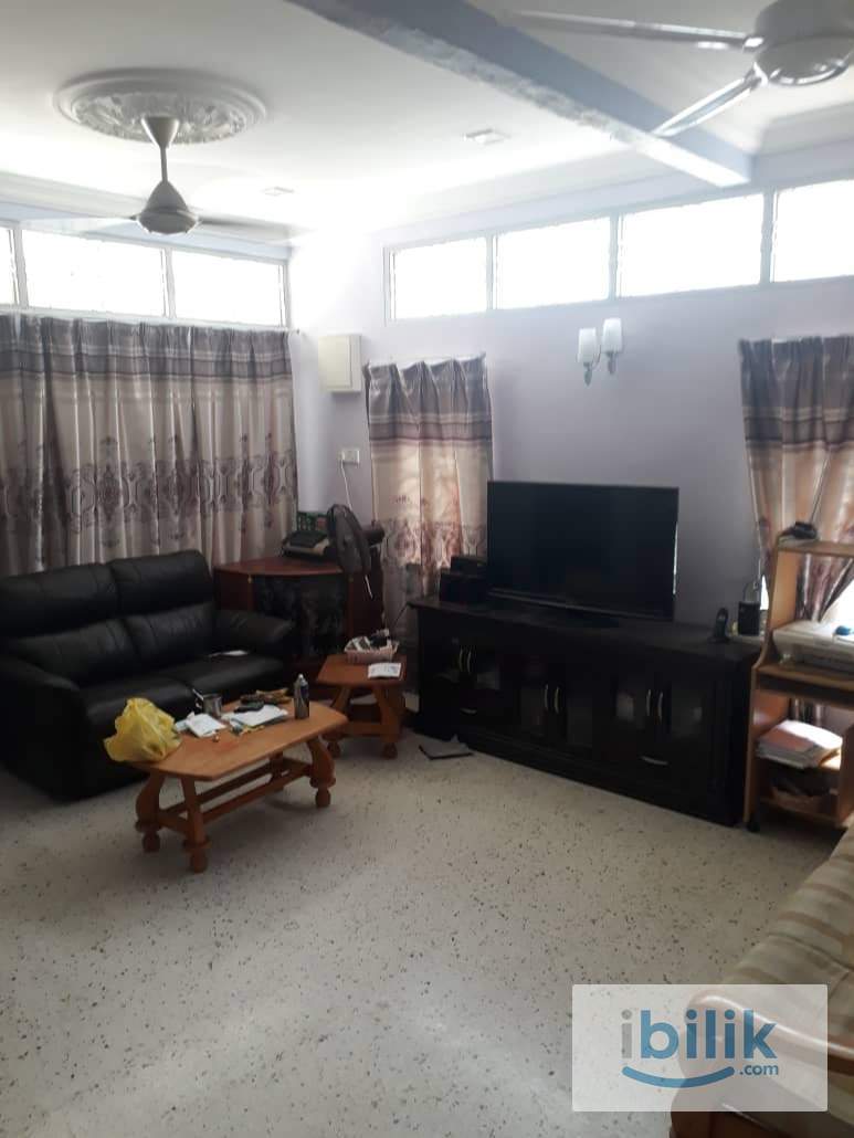 Middle Room - Image 4