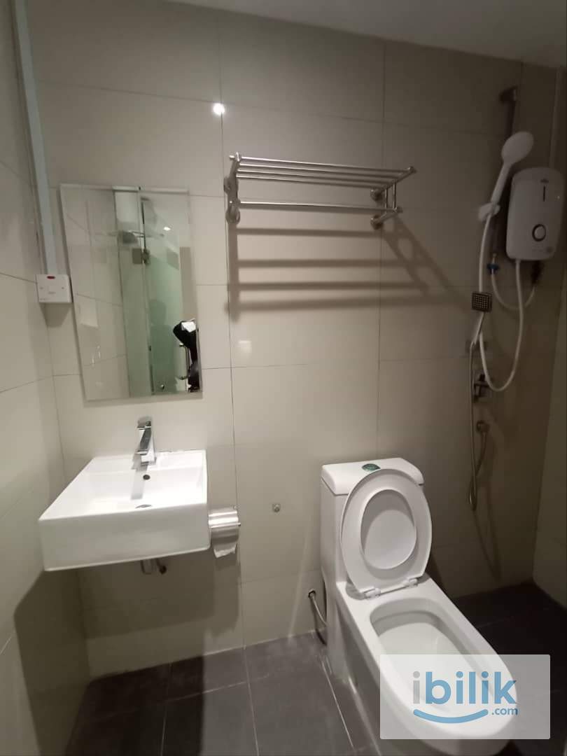 🧧 OFFER 🧧 Near LRT Pasar Seni 🏙️ Room for Rent @ Petaling Street - Image 4