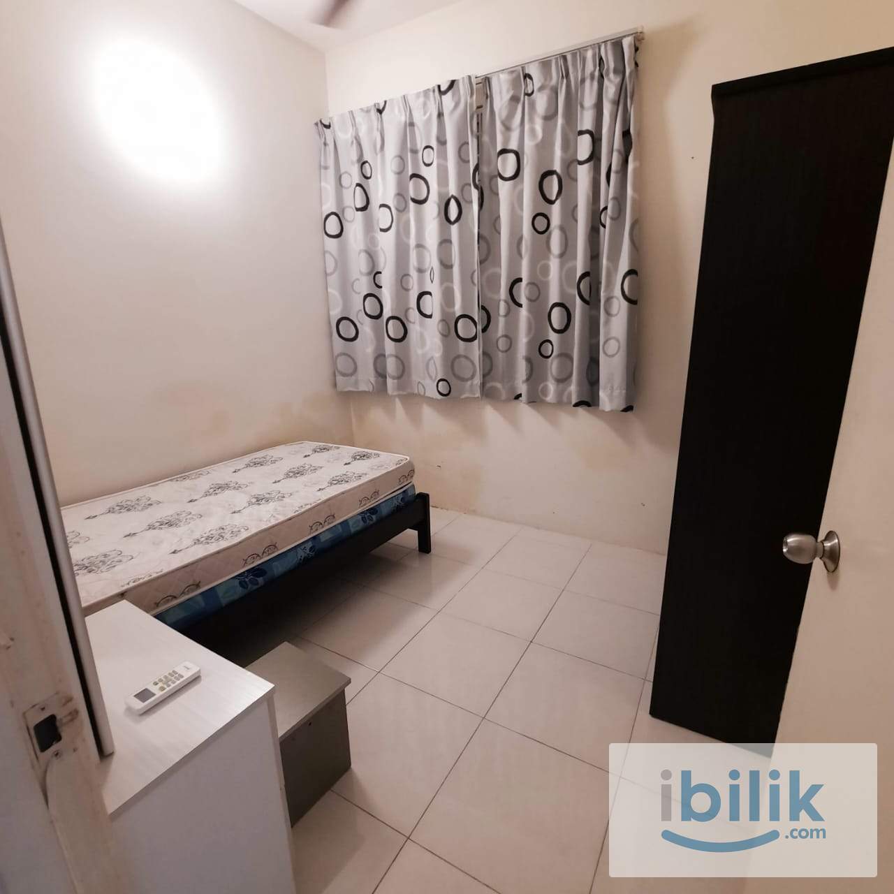 Summer Place Condominium Single Room - Image 1