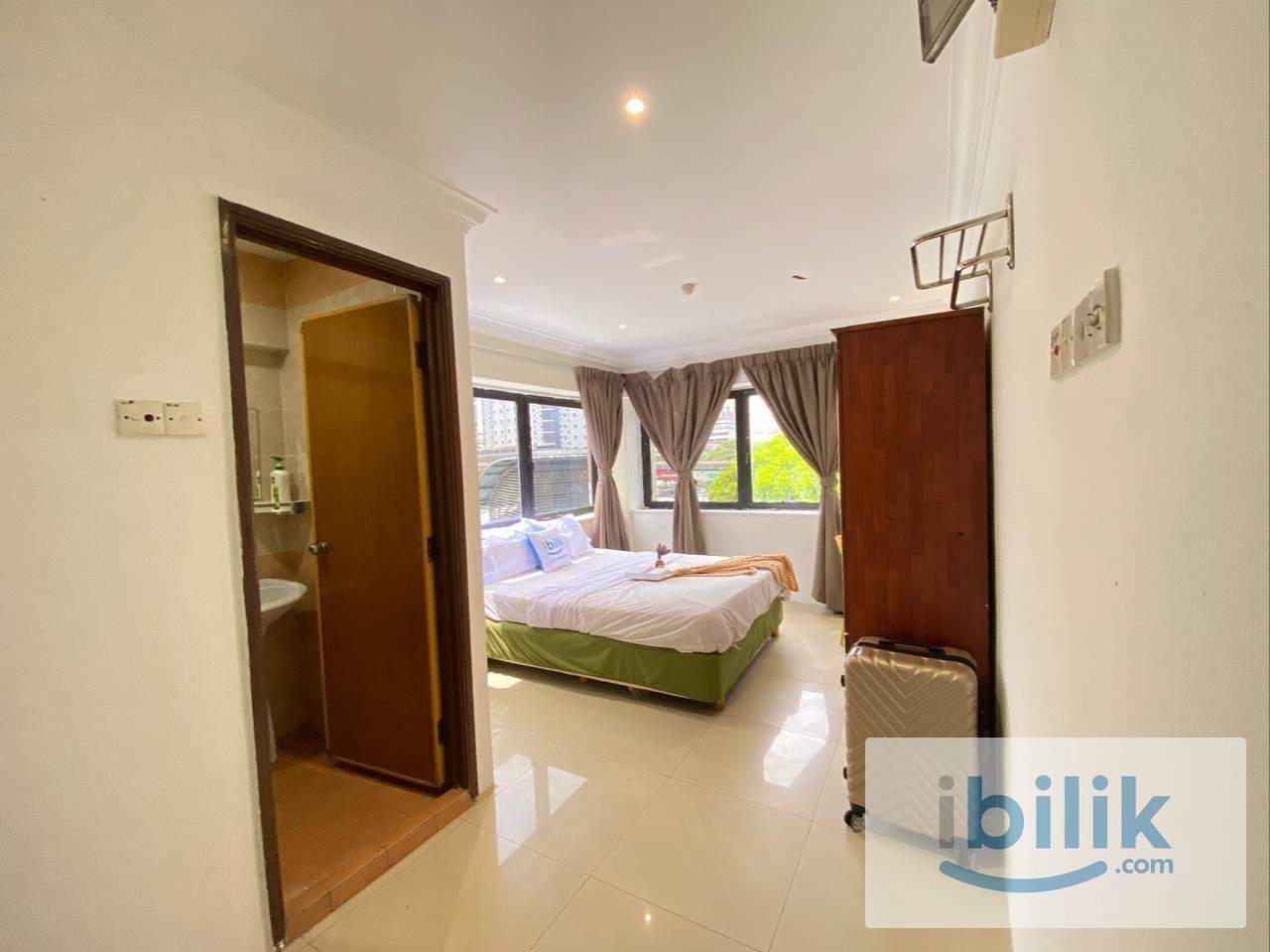 Labor Day Promo ⭐ Zero Depo Room for Rent near LRT Masjid Jamek - Image 3