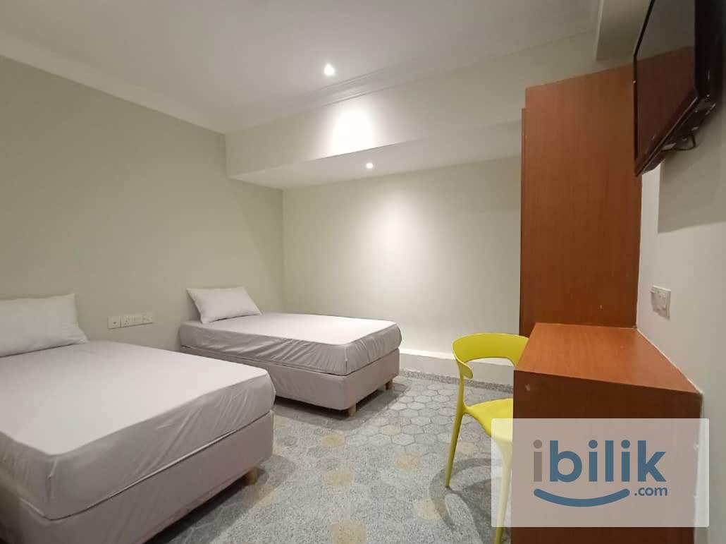 Labor Day Promo ⭐Master Room for Rent near LRT Masjid Jamek - Image 1