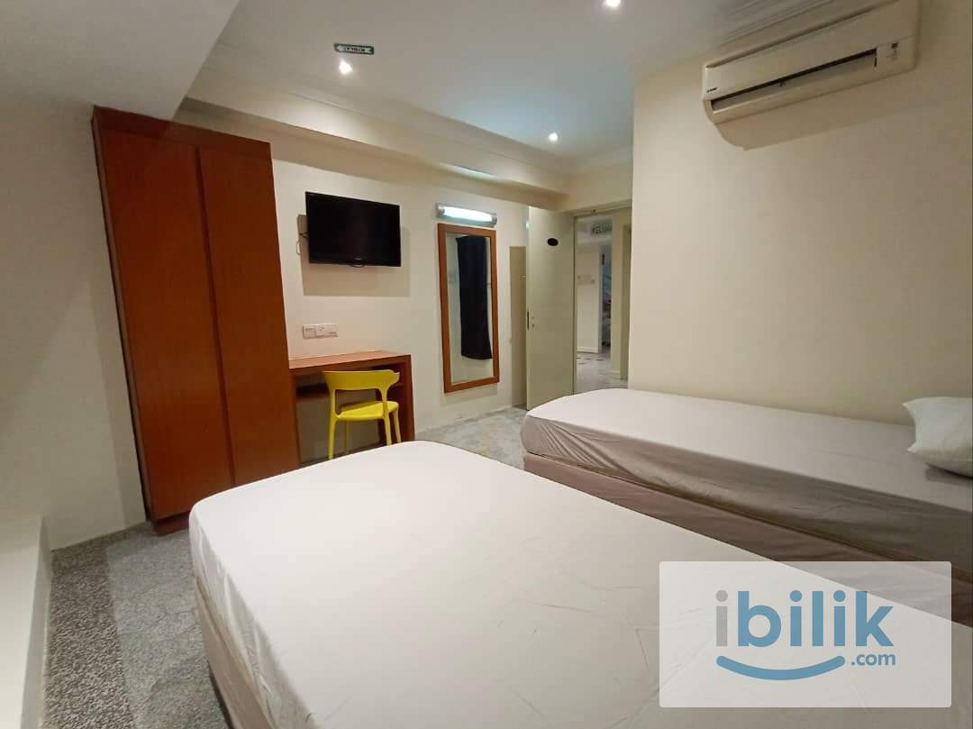 Labor Day Promo ⭐Master Room for Rent near LRT Masjid Jamek - Image 3
