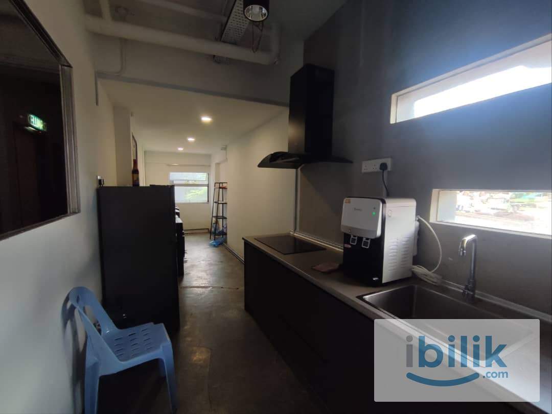 LIMITED TIME OFFER ‼️Near MRT Maharajalela ⭐ Room With Zero Deposit near Pasar Seni - Image 5