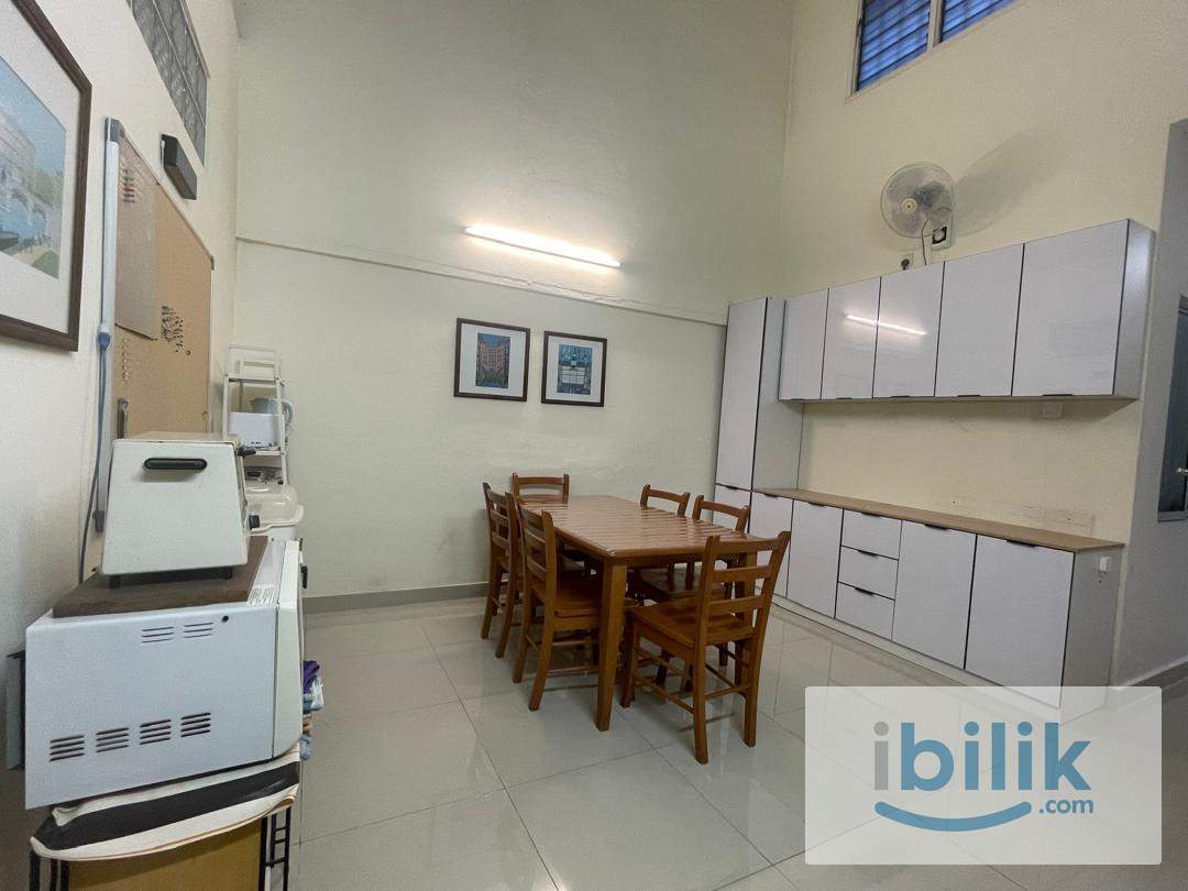 Furnished Middle Room Near Paramount LRT, Petaling Jaya - Image 4